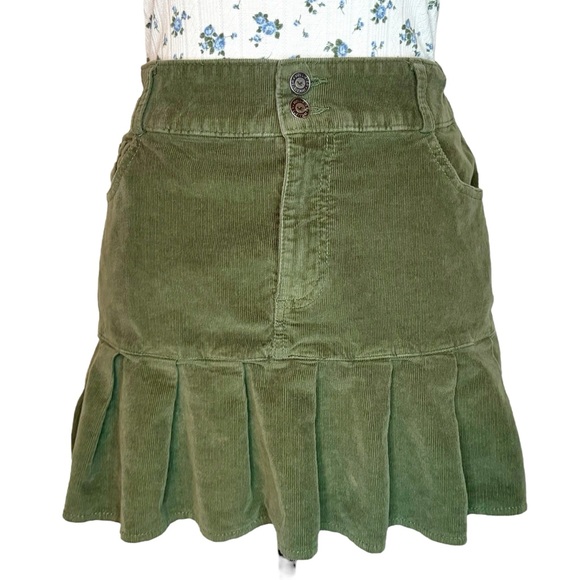 Hollister Dresses & Skirts - Hollister Olive Green Corduroy Ruffle High-Rise Mini Skirt-Size Small